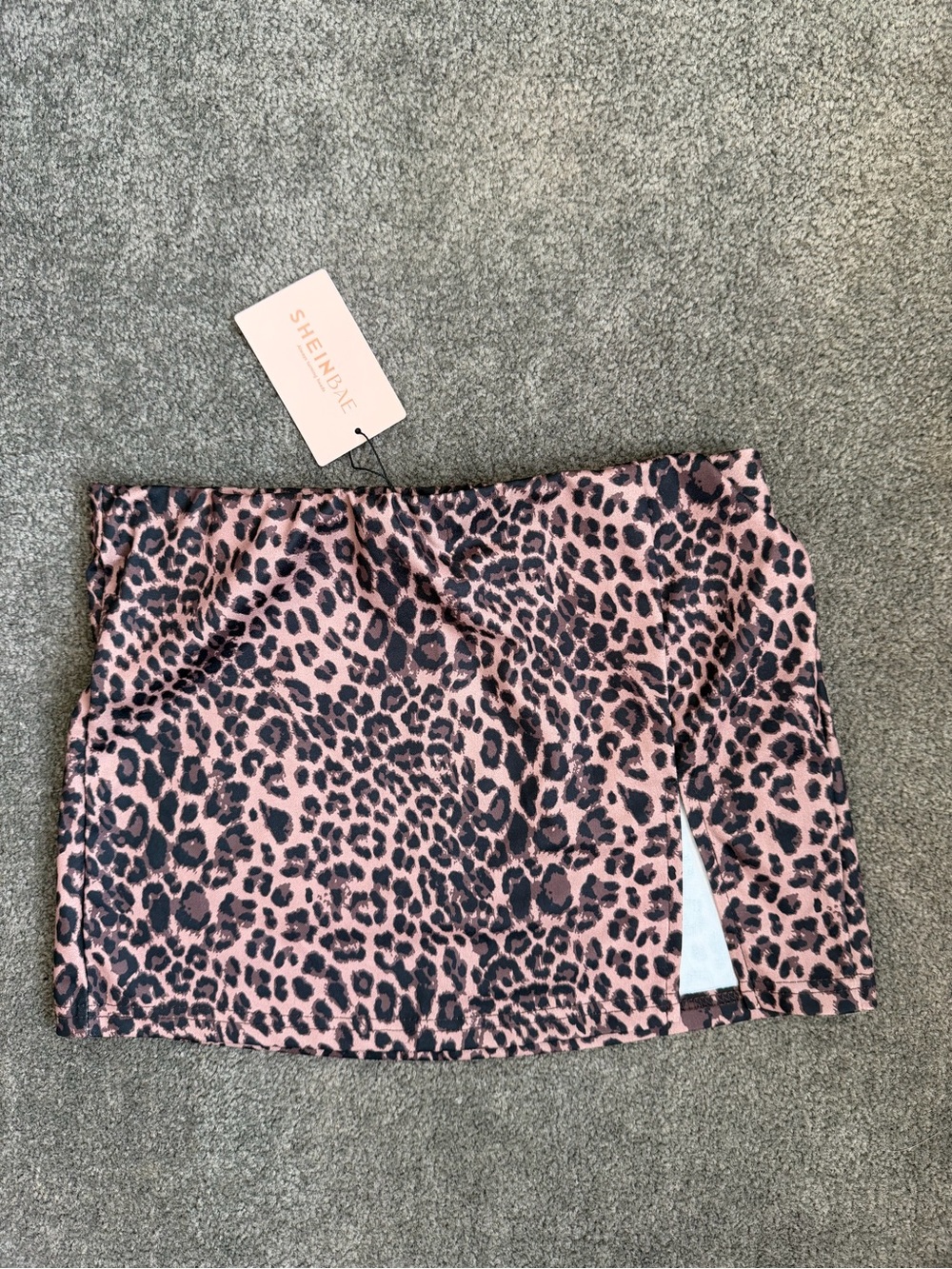 SHEIN Pink Leopard Print Mini Skirt with Side Slit